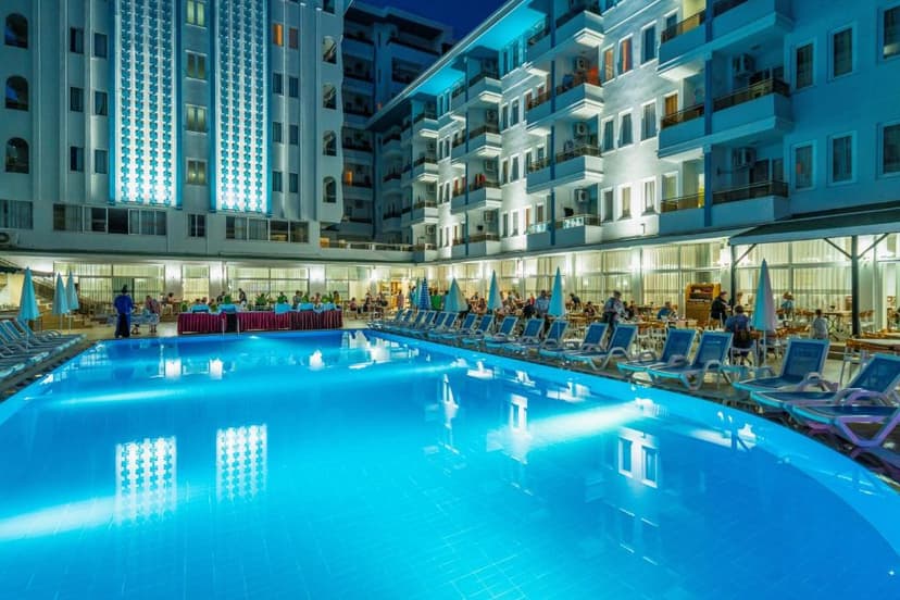 hotel-card